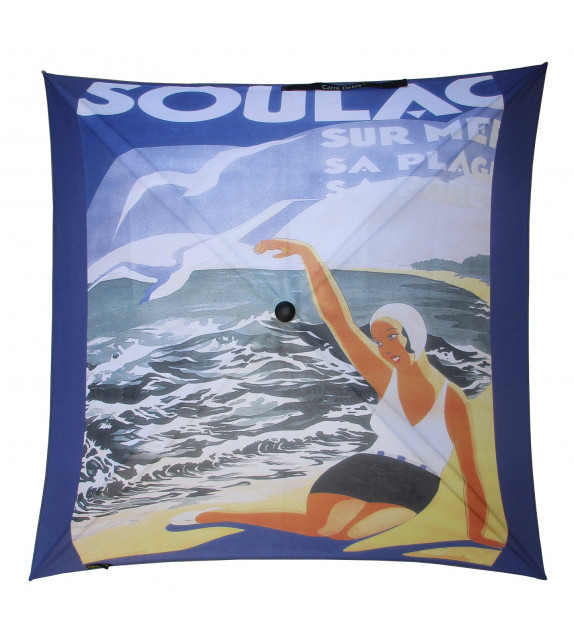 Advertising umbrella for "La Ville de SOULAC/MER"